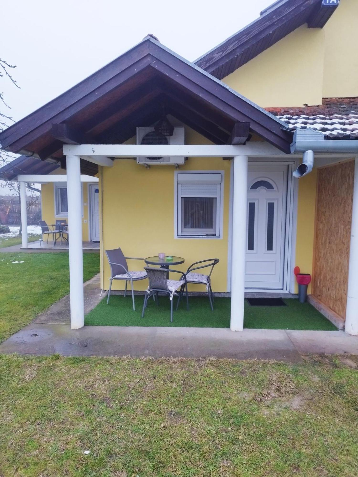 Soba Milica Otel Palić Dış mekan fotoğraf